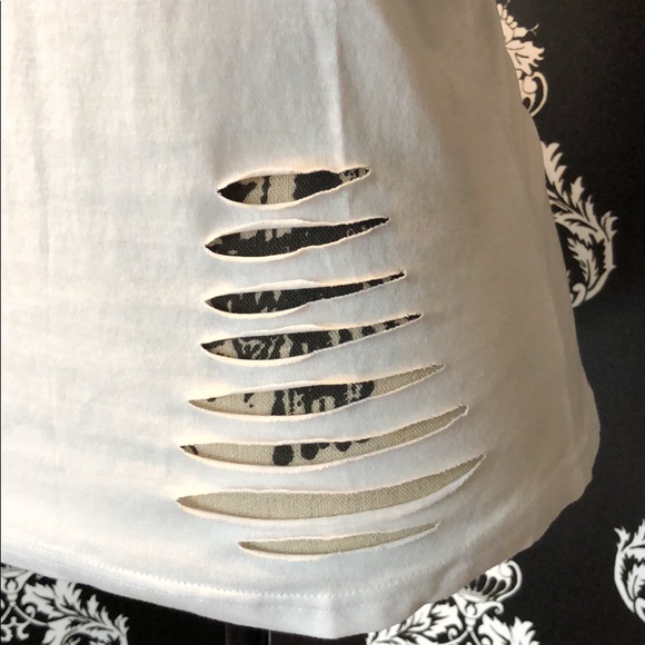 🍀 NWT! White Blessed Tank! - Picture 3 of 4